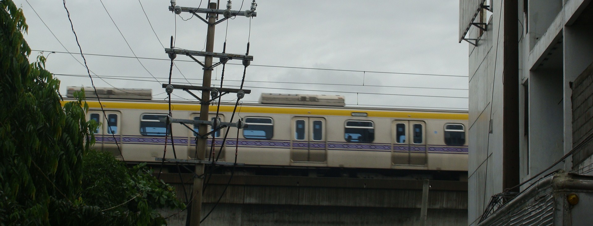 DSC02516 Line 2 in operation at the height of Ondoy