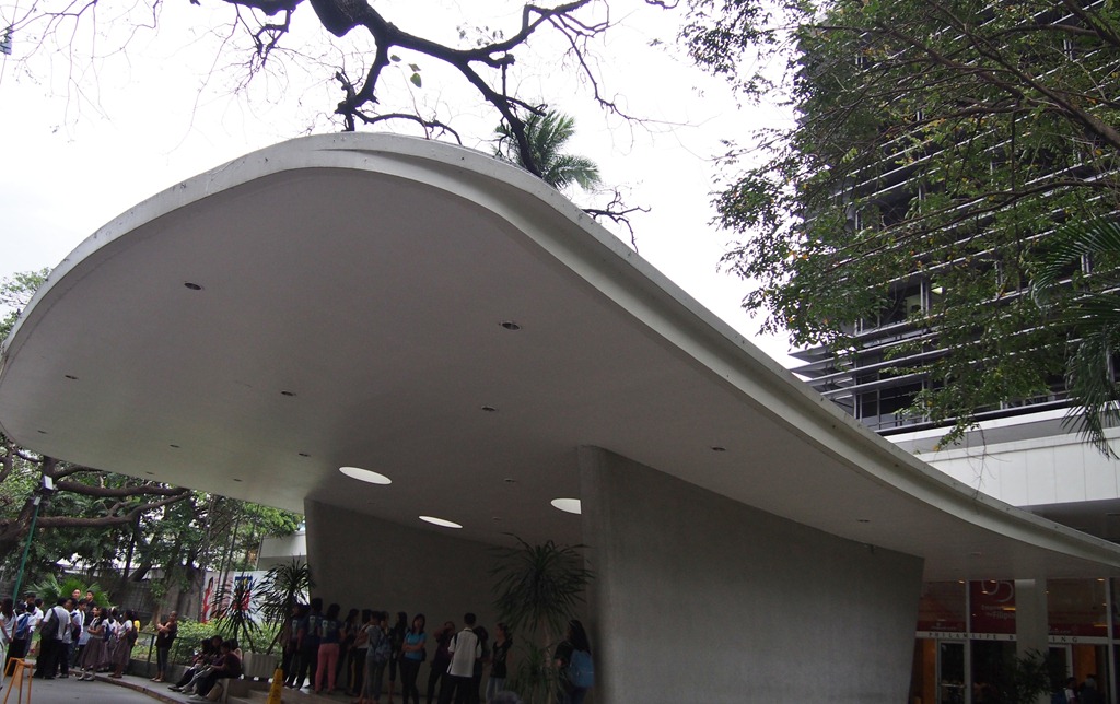 Philamlife Building walkway Philamlife Building walkway
